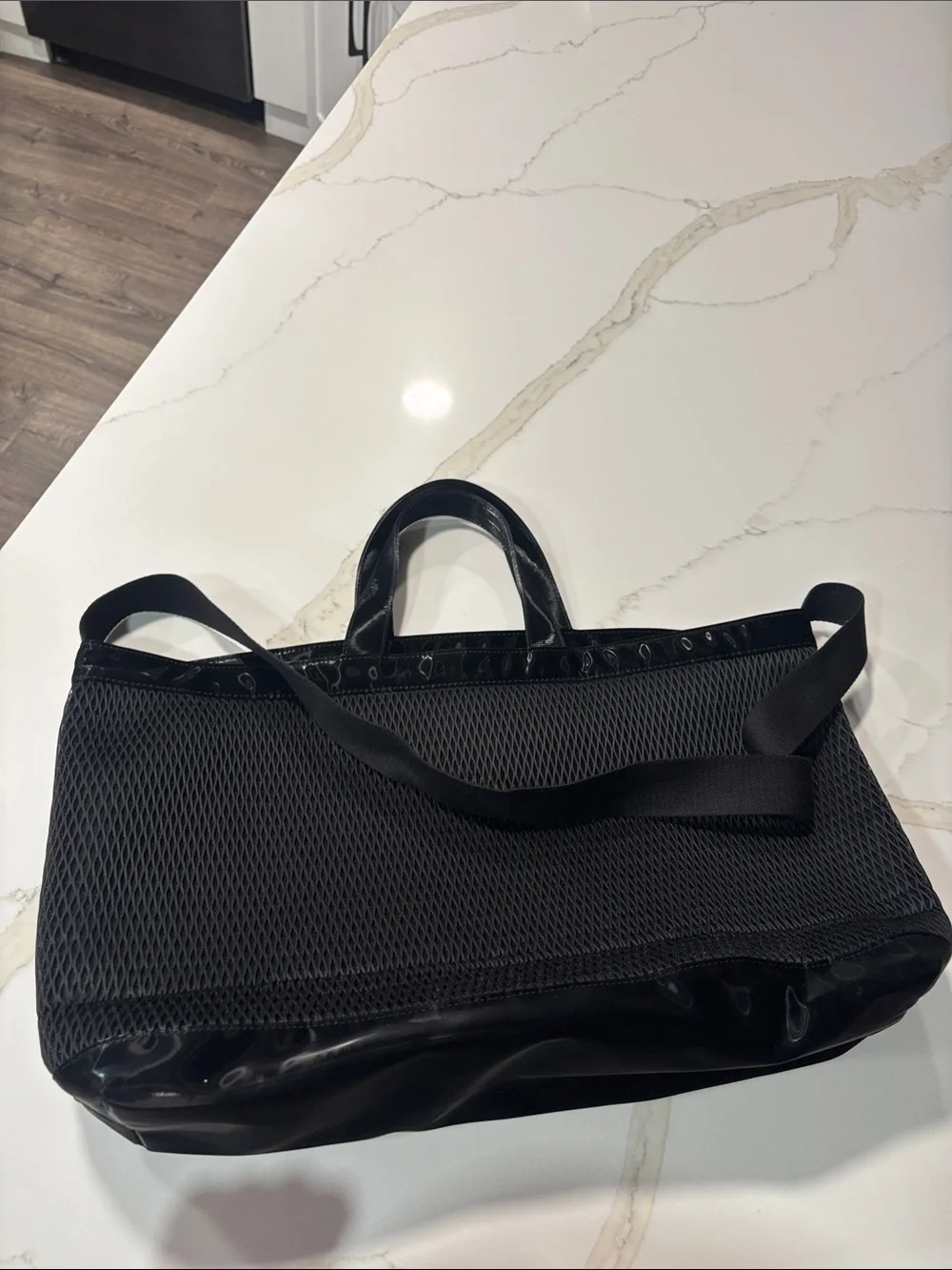 Black women Tote Bag with Gloss Trim